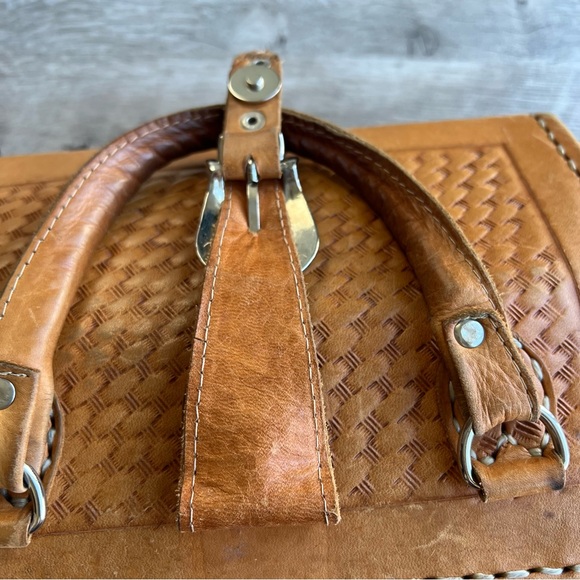 Vintage Leather Handmade Tooled Buckle Shoulder Hand Bag - Picture 8 of 14